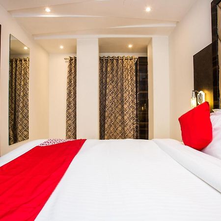 Oyo 37559 Hotel Al Haram Mumbai Luaran gambar