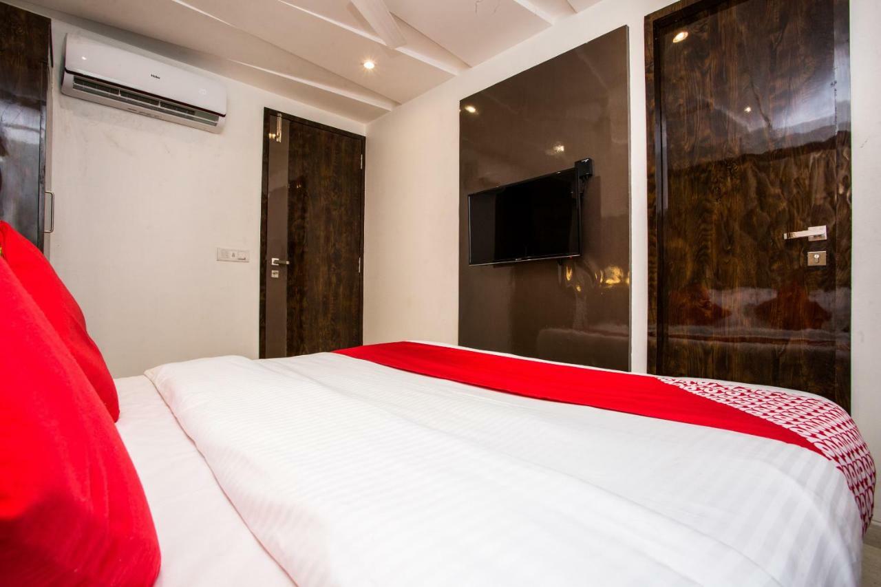 Oyo 37559 Hotel Al Haram Mumbai Luaran gambar