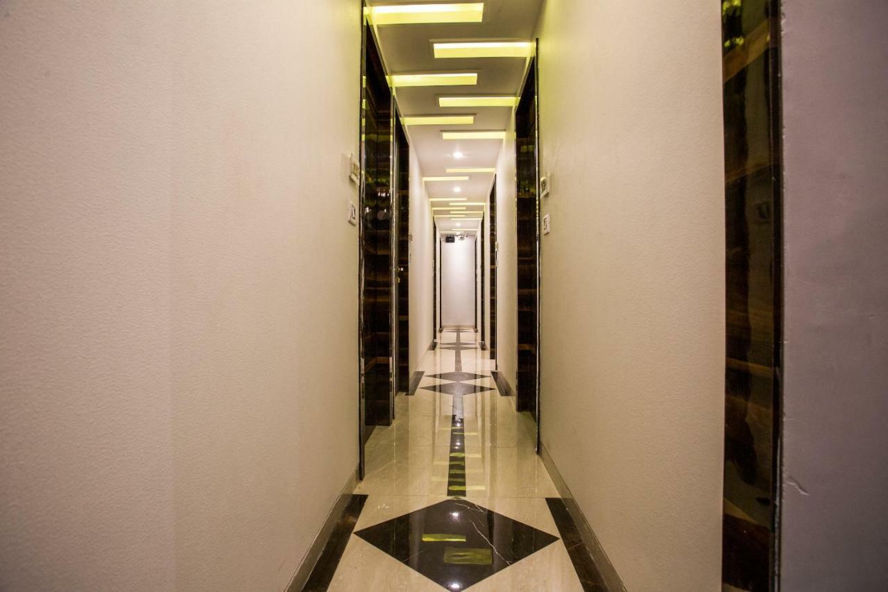 Oyo 37559 Hotel Al Haram Mumbai Luaran gambar